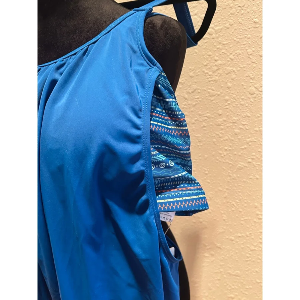 Women's BLOOMCHIC Blue Plus Size 26 tankini swim top with Patterned Sides - Picture 3 of 7
